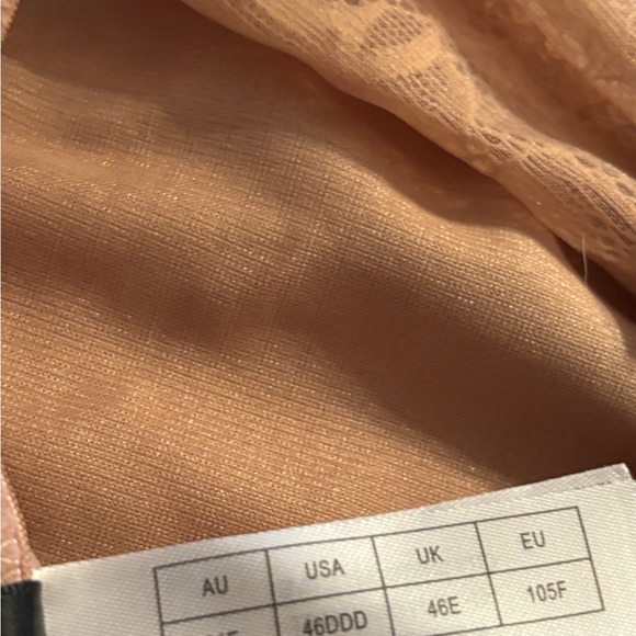 Front closure Plus size Bra - Picture 5 of 5